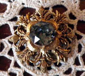Vintage Vans Authentics Rhinestone Brooch  Goldtone #3248