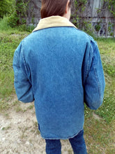 Load image into Gallery viewer, Vintage L.L. Bean Denim Barn Jacket Lined L