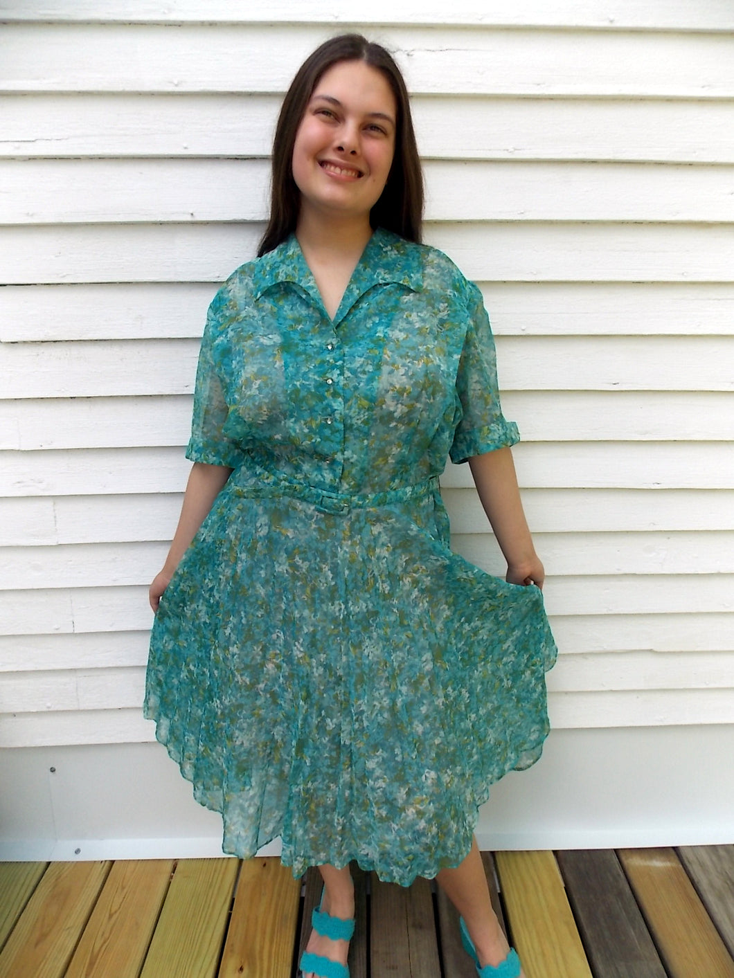 Vintage 50's 60's Pleated Shirt Dress L Pleated Rhinestone buttons Blue white