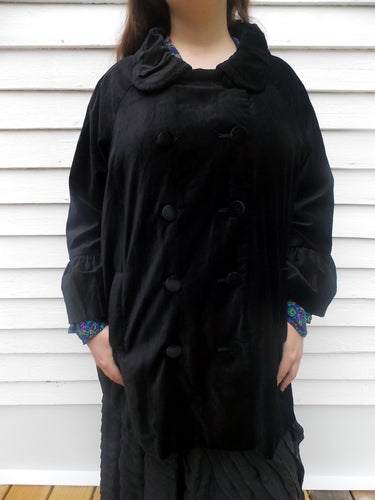 Bill Blass Used Black Velvet Coat Jacket Ruffle Sleeve L