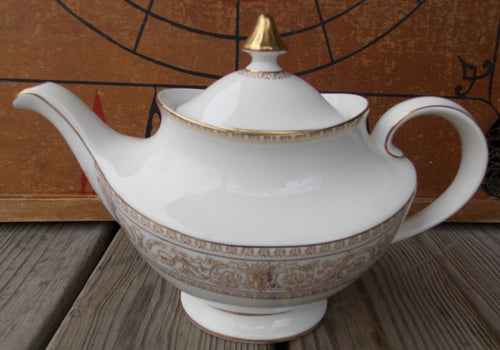 Vintage Royal Doulton Sovereign Teapot Tea Pot