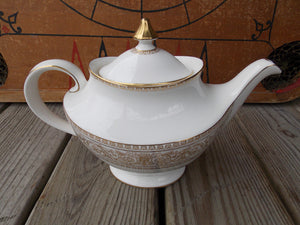 Vintage Royal Doulton Sovereign Teapot Tea Pot