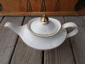 Vintage Royal Doulton Sovereign Teapot Tea Pot