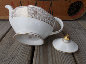 Vintage Royal Doulton Sovereign Teapot Tea Pot