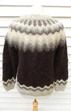 Load image into Gallery viewer, Vintage Hilda  Wool Nordic Sweater M Pullover brown