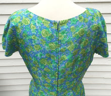 Load image into Gallery viewer, Vintage Fifth Ave Roses 60&#39;s Dress  14 16 Peck and Peck