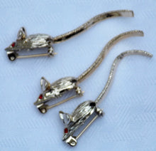 Load image into Gallery viewer, Vintage Rhinestone eyes 3 MICE Pins Moveable Tails goldtone