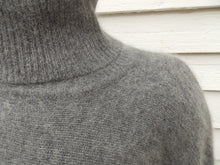 Load image into Gallery viewer, NWT Vintage 80&#39;s Angora Sweater Fuzzy Op Art Abstract  L