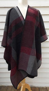 Pre-owned IKE BEHAR Soft Plaid Poncho Throw Wrap one size