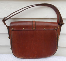 Load image into Gallery viewer, Vintage John Romain Western Boho Purse Horseshoe Clasp Brown