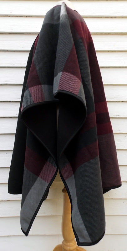 Load image into Gallery viewer, Pre-owned IKE BEHAR Soft Plaid Poncho Throw Wrap one size