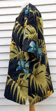 Load image into Gallery viewer, Pre-owned Tommy Bahama Hawaiian Silk Shirt M