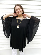 Load image into Gallery viewer, Cable &amp; Gauge Woman Black Top Blouse 3X Flare Sleeves Tagged