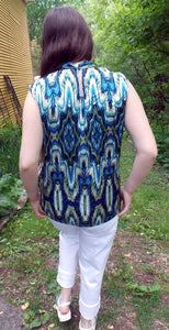 Vince Camuto Abstract Blue's Shell Top Blouse 10 Used