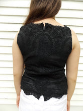 Load image into Gallery viewer, VTG Victor Costa Shell Black Top Applique 8