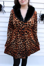 Load image into Gallery viewer, Vintage Tower Leopard Print Blazer Faux Fur L