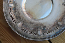 Load image into Gallery viewer, Vintage Middletown Silverware 573 Ornate Tray