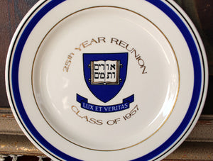 Homer Laughlin Lux Et Veritas The Yale Arms Plate Class of 1957