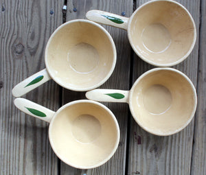4 Watt Dutch Tulip Individual Handled Covered Casserole