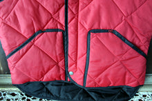 Load image into Gallery viewer, NWT Vintage Caboose Nylon Hunting Men&#39;s Vest M Red