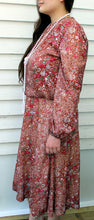 Load image into Gallery viewer, Sue Brett Floral Vintage Dress Size 15/16 Party Casual