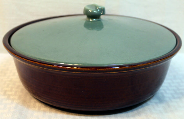 Red Wing Pottery Village Green Large Round Covered Casserole