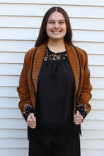 Load image into Gallery viewer, Vintage Western Studded Cropped Leather Jacket L